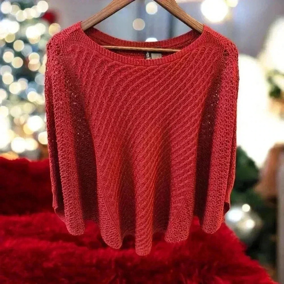 Bisou Bisou Red Metallic Holiday Sweater Short Bat Wing Sleeves Size M - Picture 2 of 11